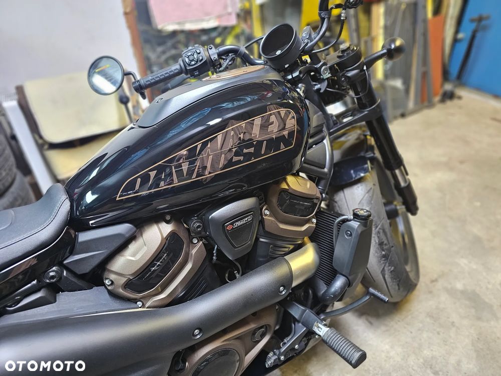 Harley-Davidson Sportster - 2