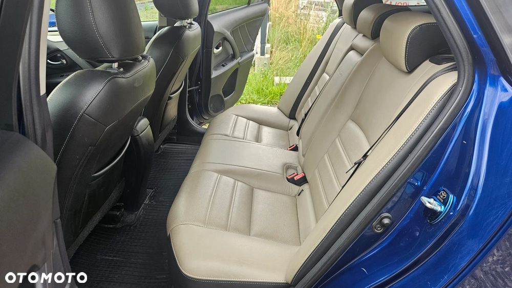 Toyota Avensis 1.8 Selection - 16
