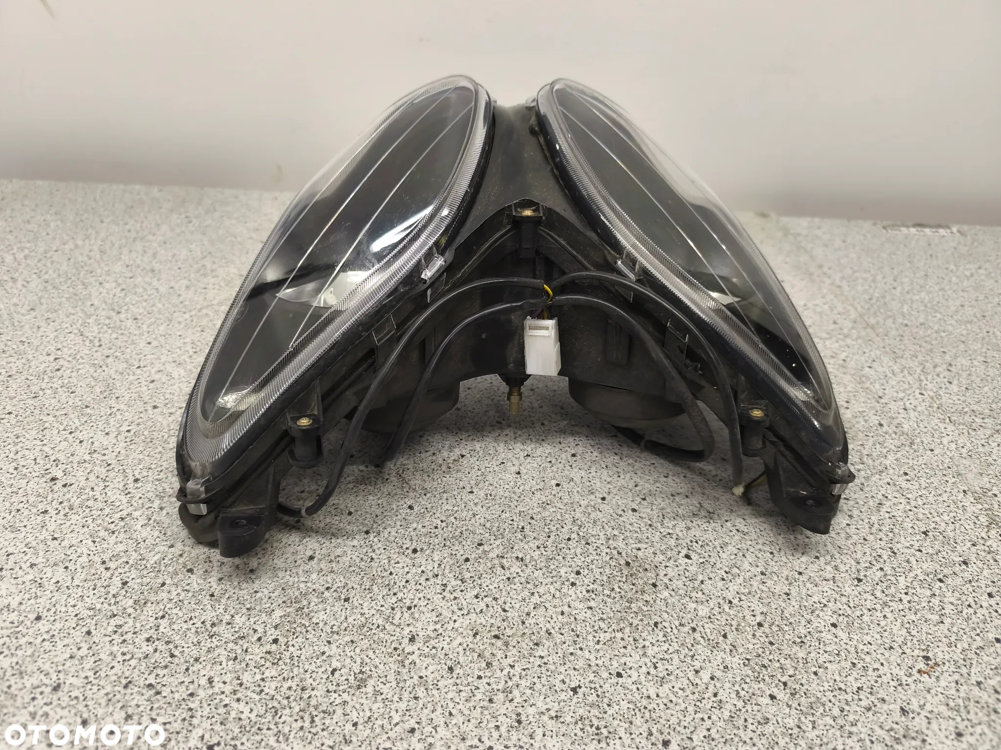 Lampa przód, przednia, reflektor Piaggio NRG - 13