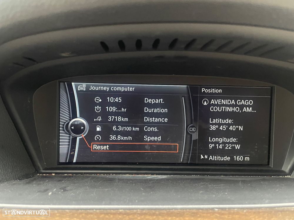 BMW 320 d EfficientDynamics - 12