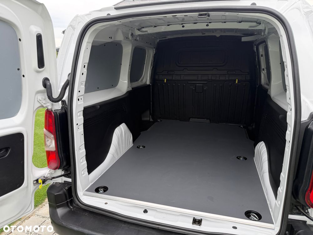 Toyota Proace City - 14