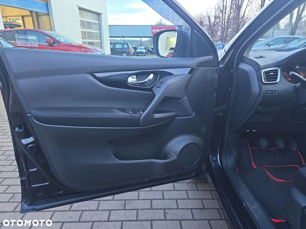 Nissan Qashqai 1.3 DIG-T N-Connecta EU6d - 11