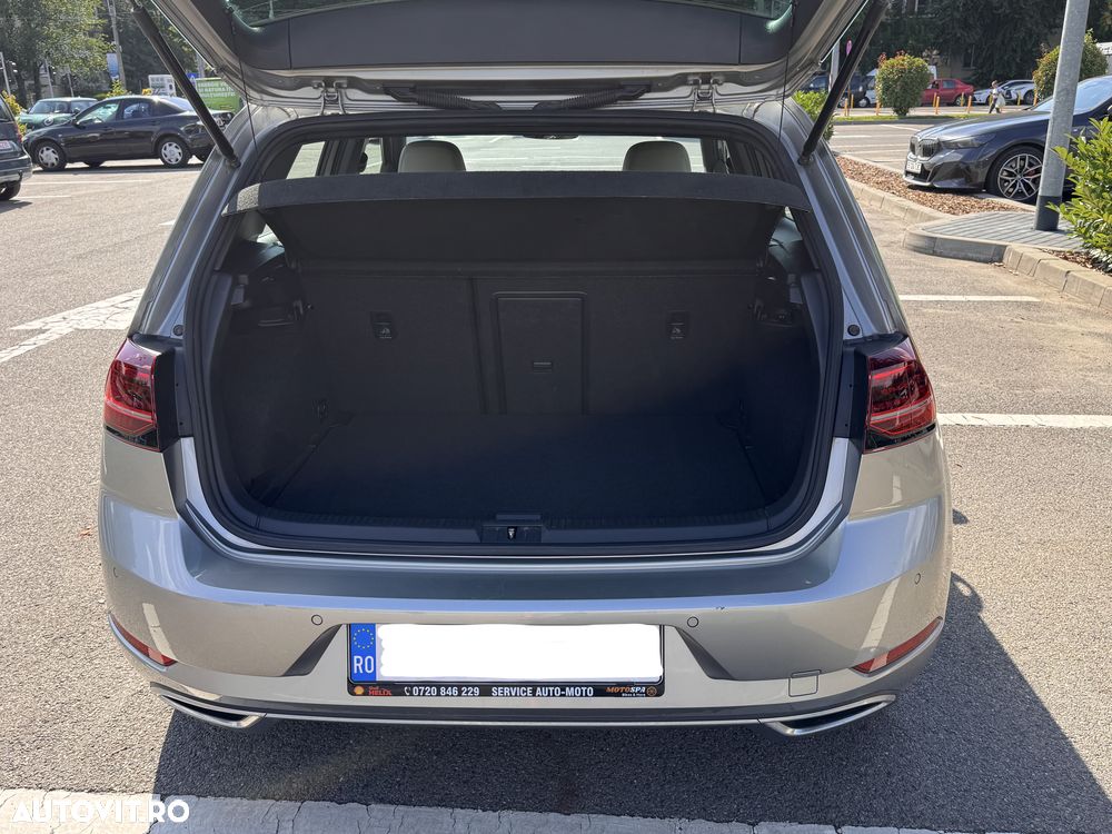 Volkswagen Golf - 18
