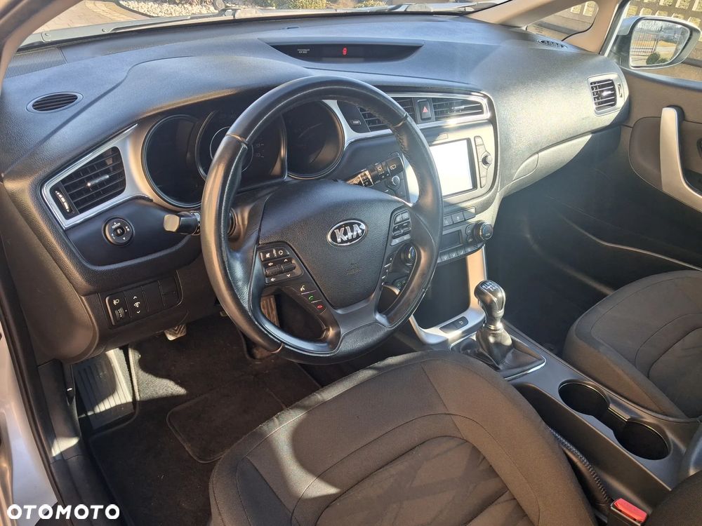 Kia Ceed 1.6 CRDi L - 12