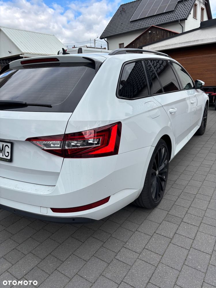 Skoda Superb 2.0 TDI DSG Style - 26