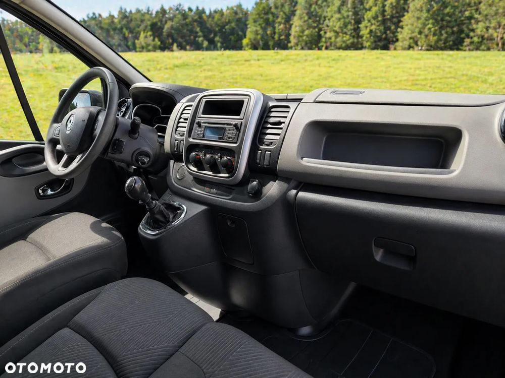 Renault Trafic - 12