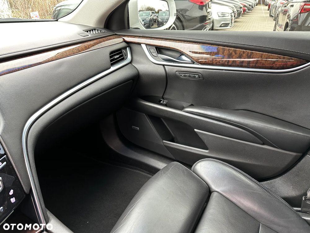 Cadillac XTS - 18