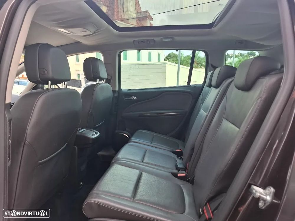 Opel Zafira 2.0 CDTi Cosmo - 26