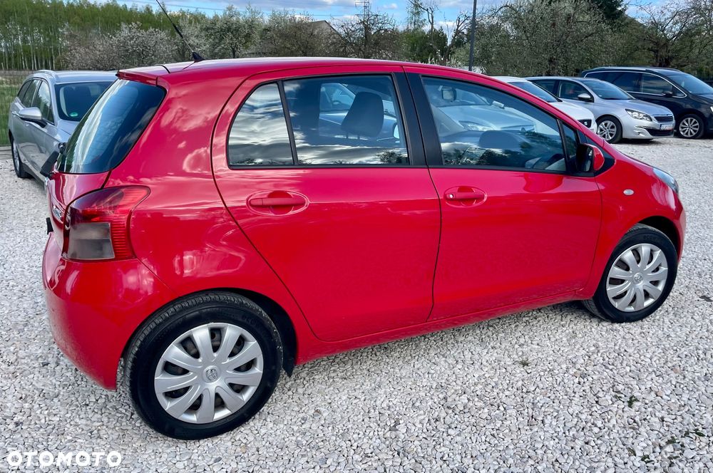 Toyota Yaris 1.3 Luna Hit - 21