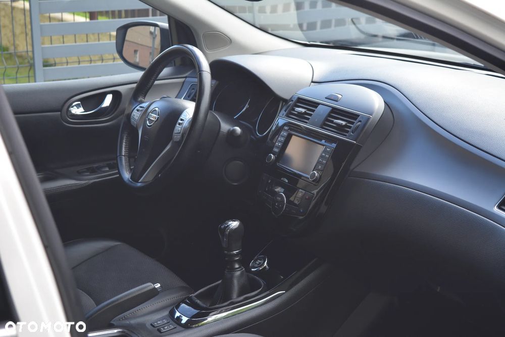 Nissan Pulsar 1.2 DIG-T Tekna EU6 - 19