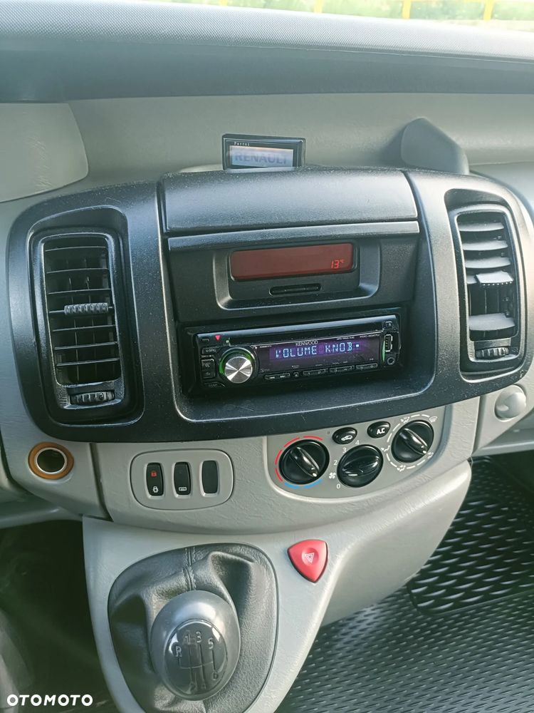 Renault Trafic - 10