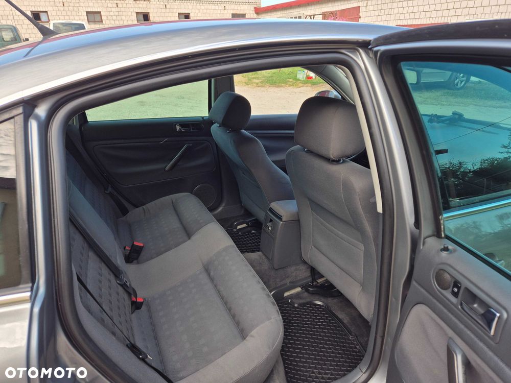 Volkswagen Passat - 7
