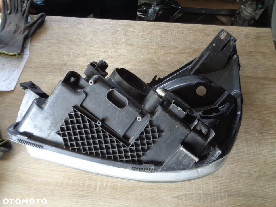 RENAULT ESPACE LAMPA PRAWA PRZÓD EUROPA - 2