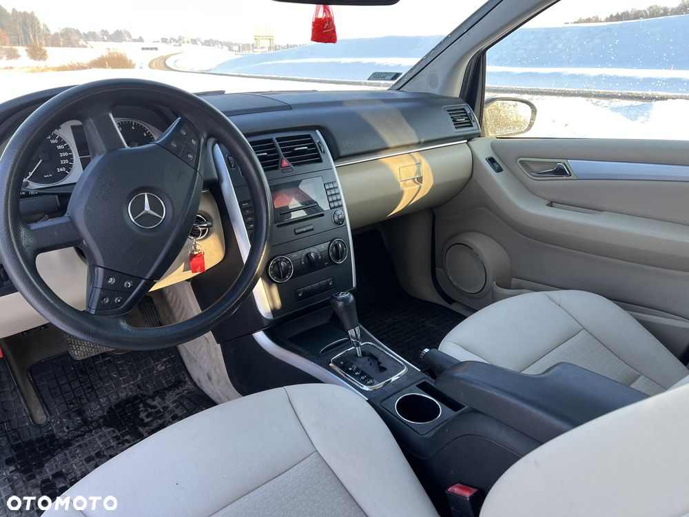 Mercedes-Benz Klasa B 200 Autotronic - 18