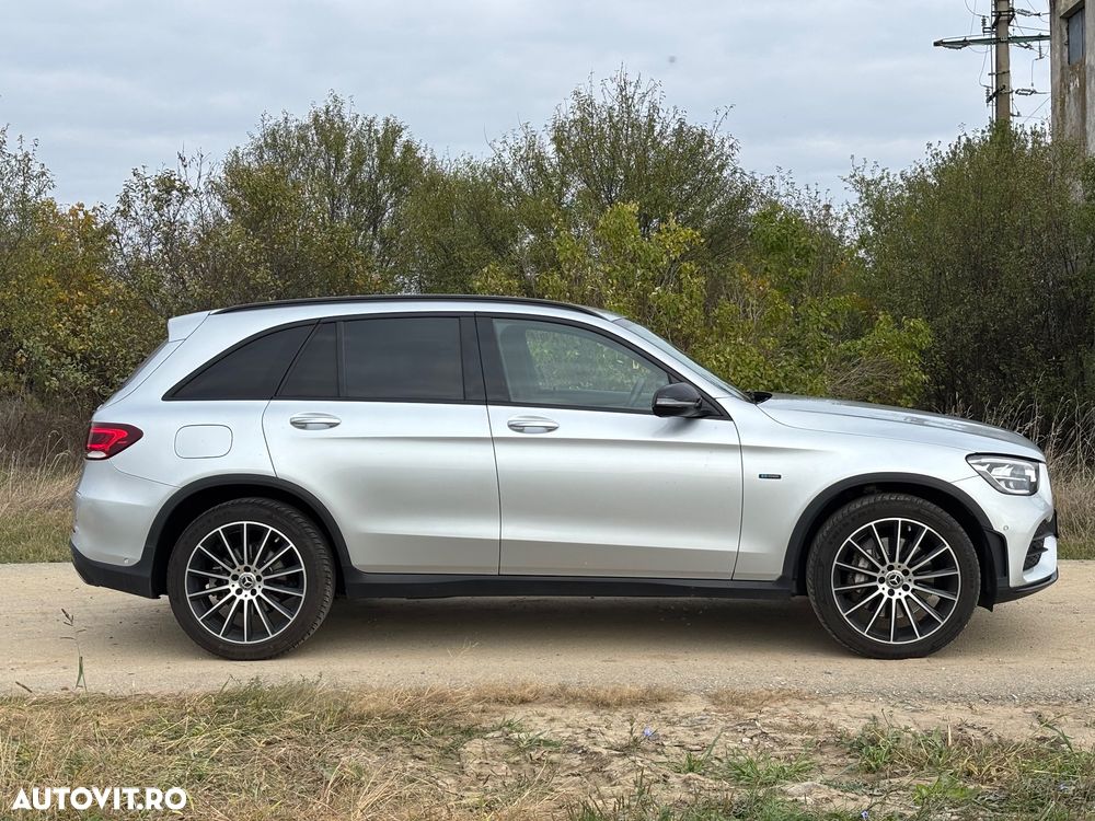 Mercedes-Benz GLC 300 e 4MATIC - 5