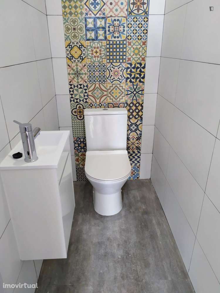 Quarto - localizado em Amadora Lisbon - Grande imagem: 3/10