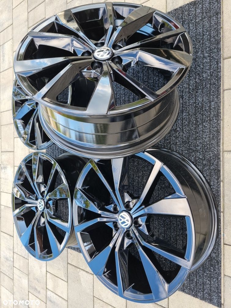 VW T-Cross Taigo 18 " Felgi aluminiowe 5x100 Czarny Połysk - 3