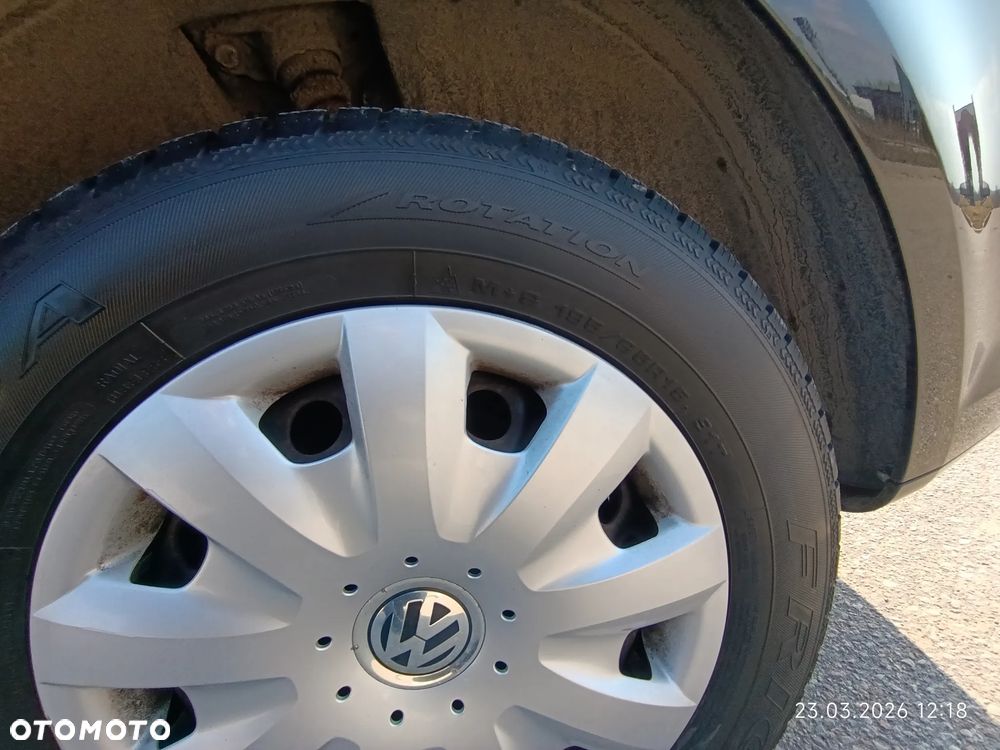 Volkswagen Touran - 7