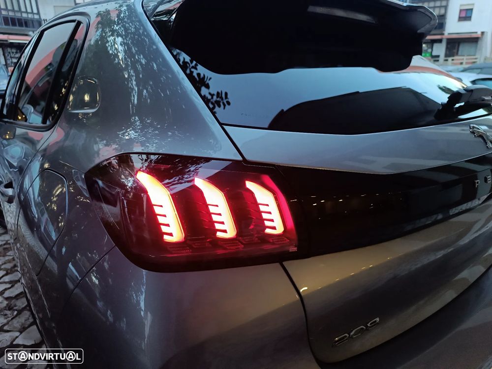 Peugeot 208 PureTech 100 EAT8 Active Pack - 15