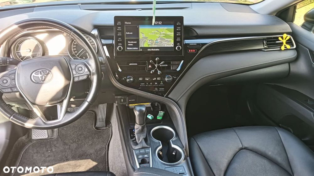 Toyota Camry Executive - 9