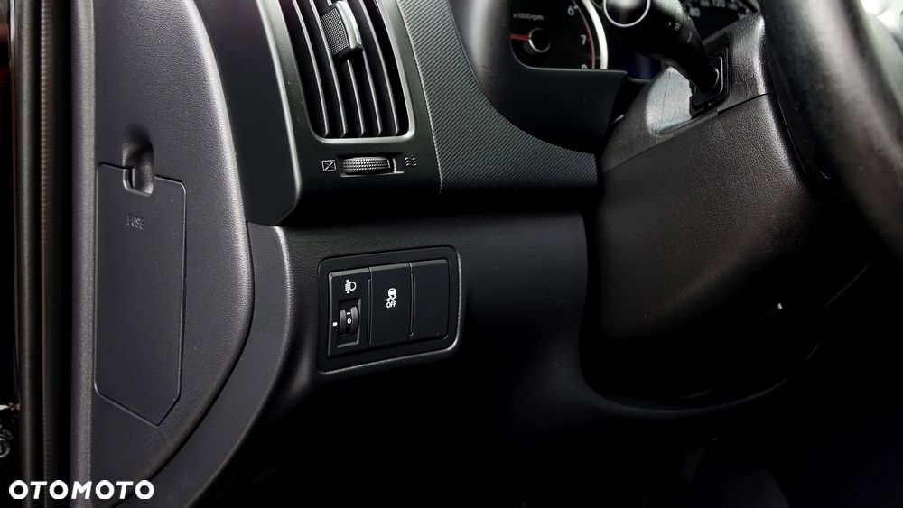 Hyundai i30 i30cw 1.4 UEFA EURO 2012 Edition - 3