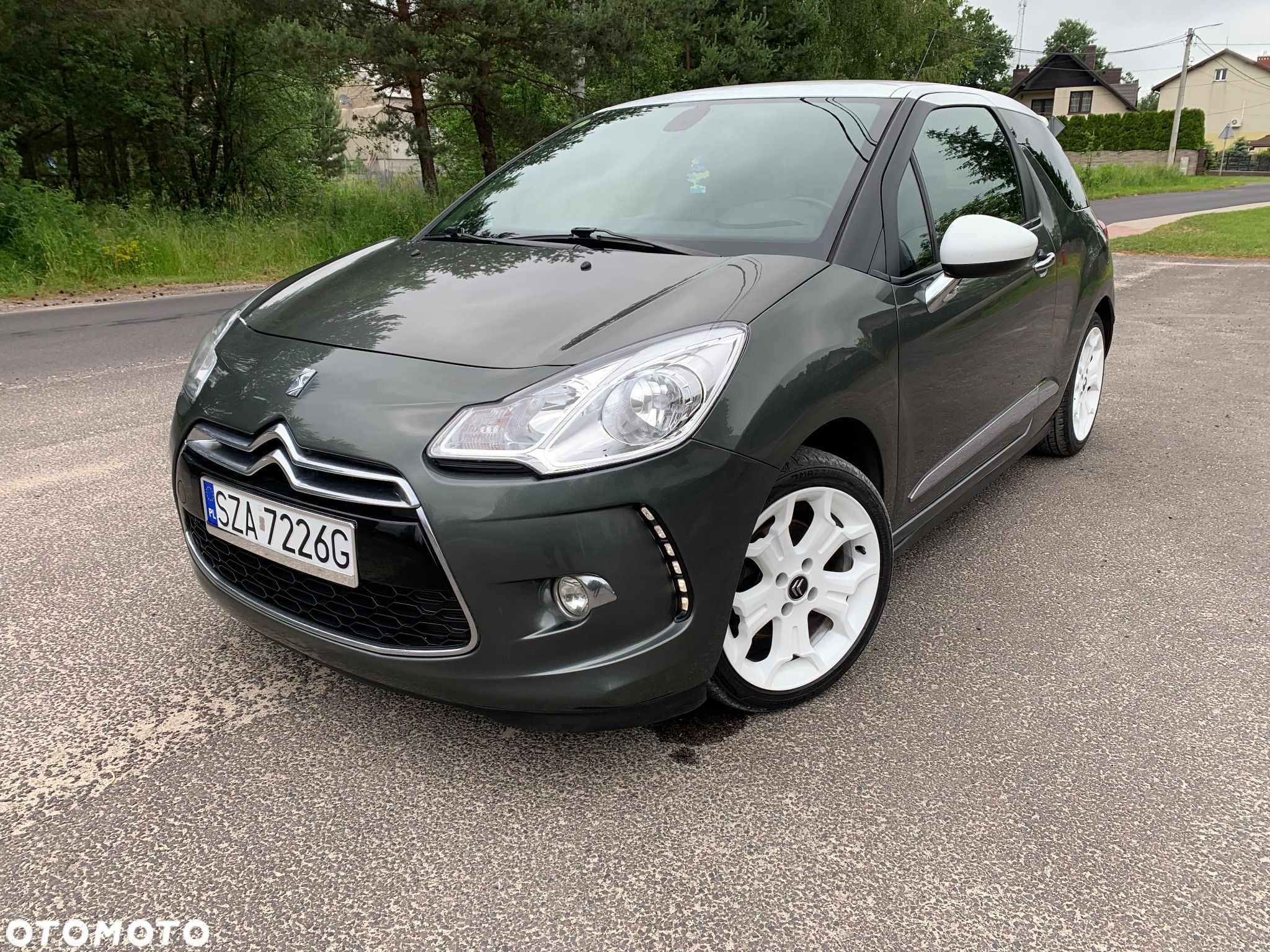 Citroën DS3 e-HDi 110 FAP SportChic - 1