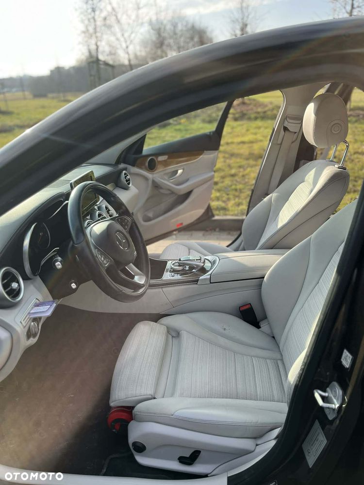 Mercedes-Benz Klasa C 300 7G-TRONIC - 12