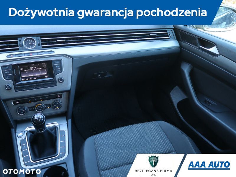 Volkswagen Passat Variant - 10