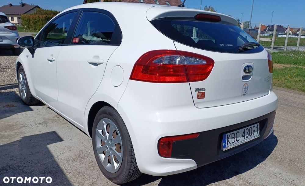 Kia Rio - 2