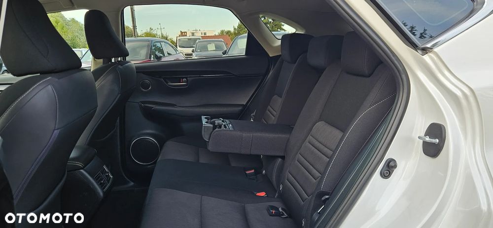 Lexus NX 200t Prestige AWD - 19