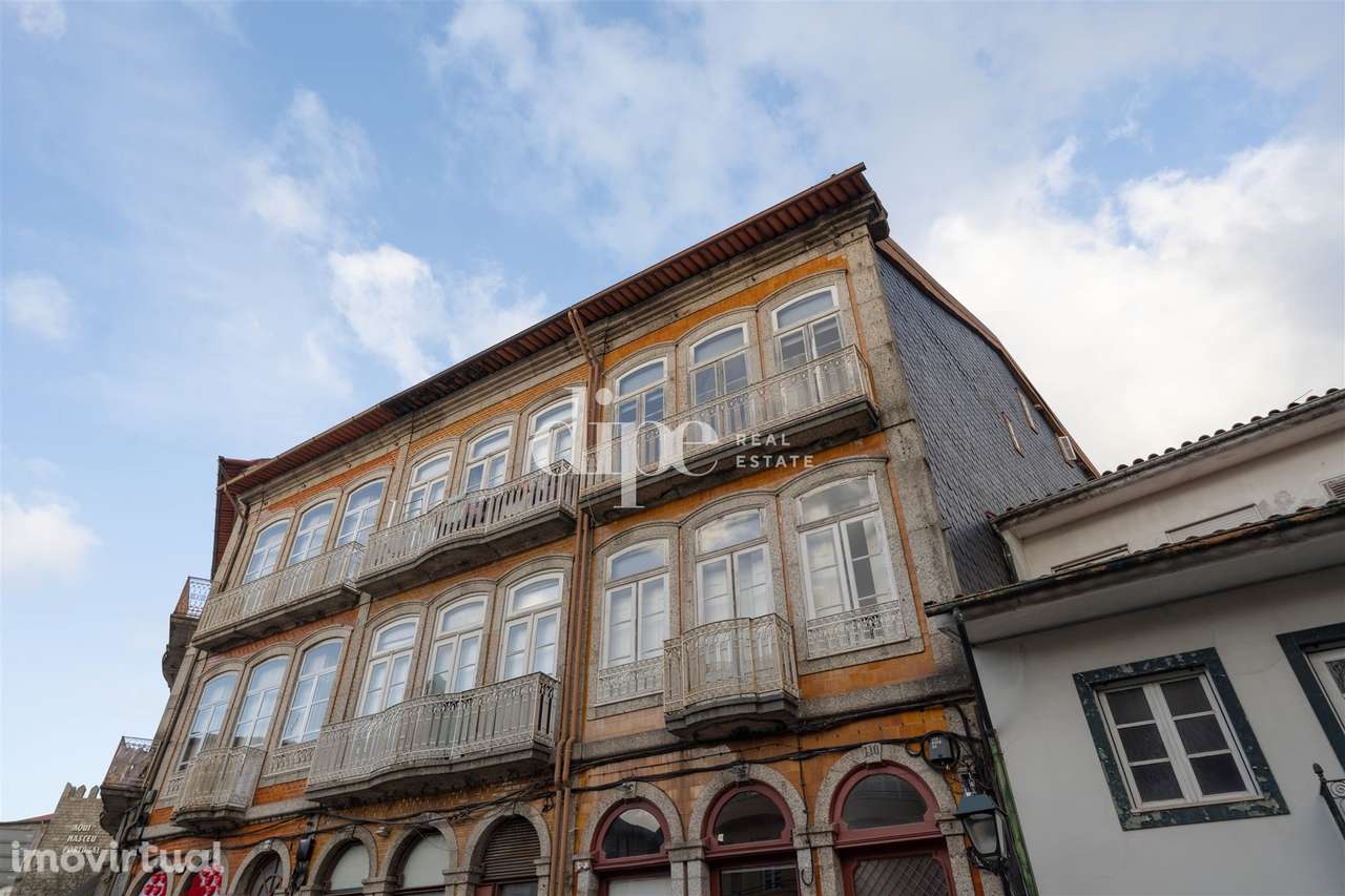 Prédio para investimento com 5 frações no coração de Guimarães - Grande imagem: 5/11