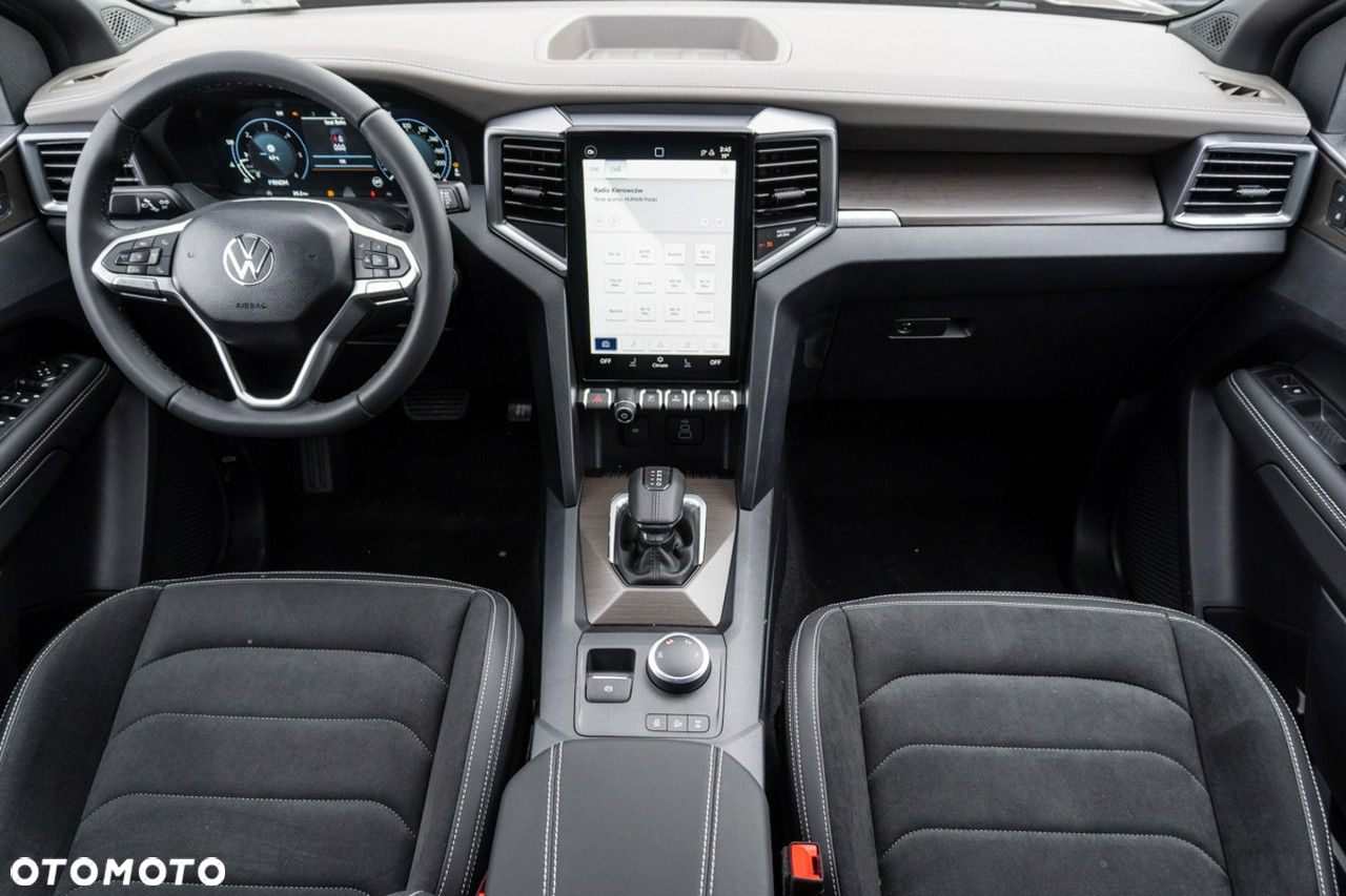 Volkswagen Amarok - 16