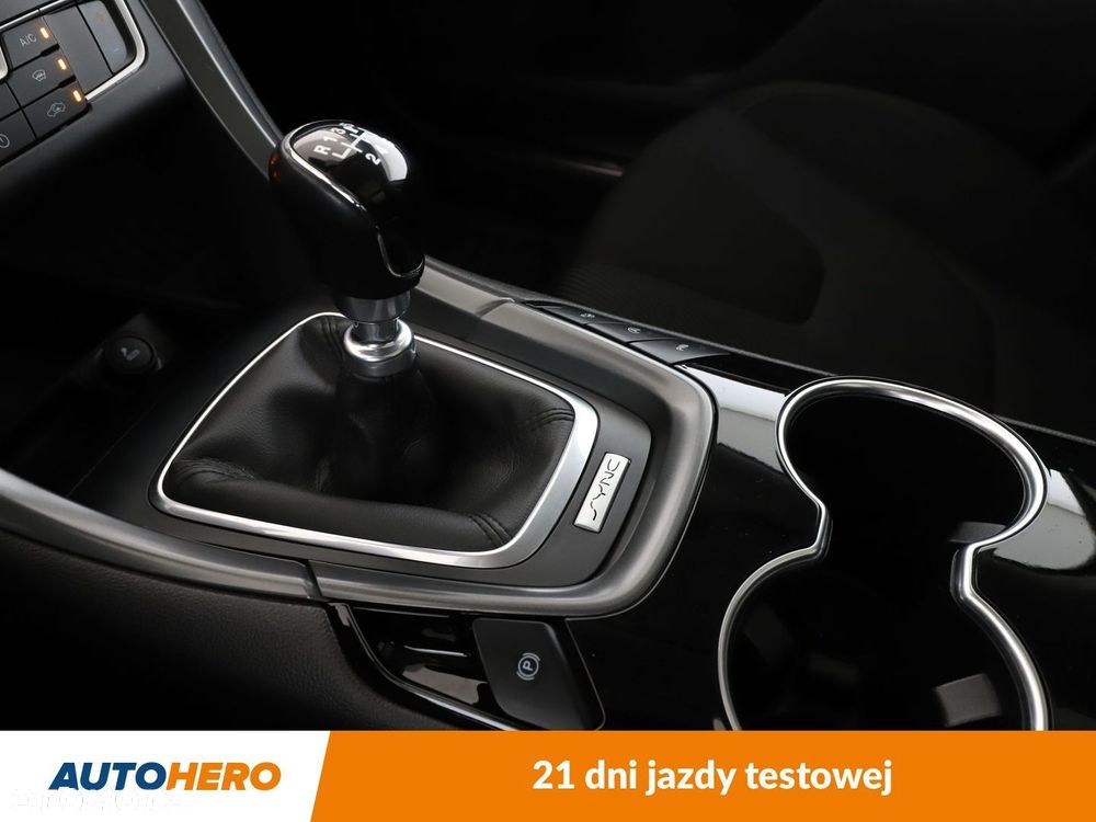 Ford Mondeo 2.0 TDCi Titanium - 25
