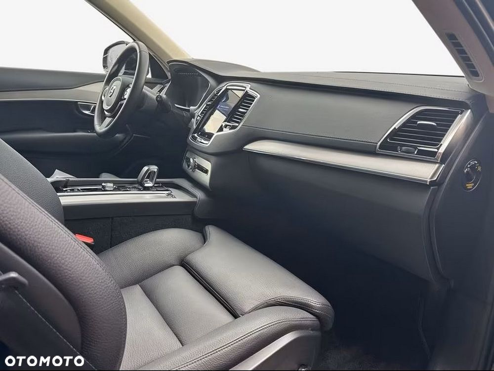 Volvo XC 90 - 31