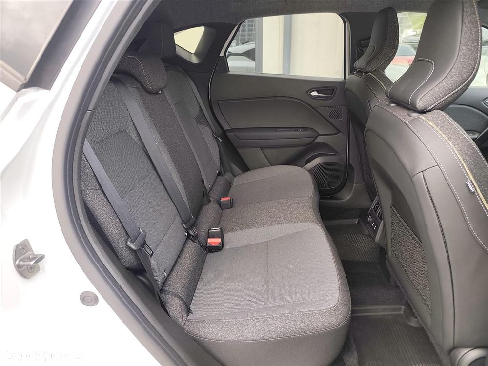 Renault Captur 1.3 TCe mHEV Techno EDC - 13
