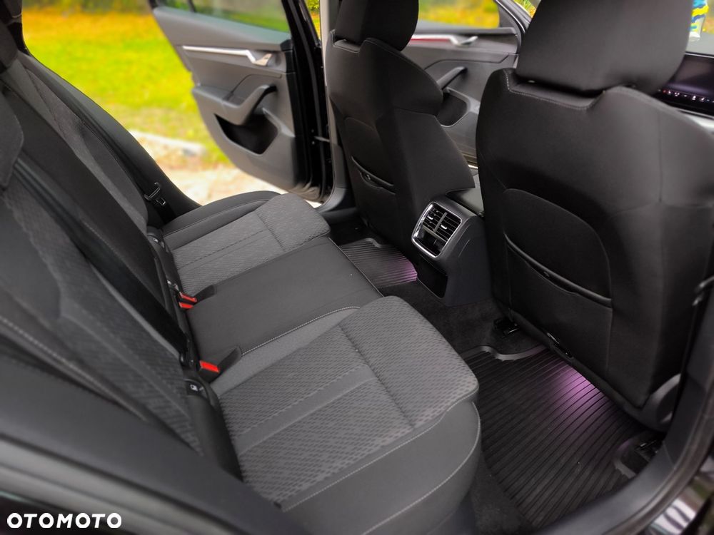 Skoda Octavia 1.5 TSI Scout First Edition - 33