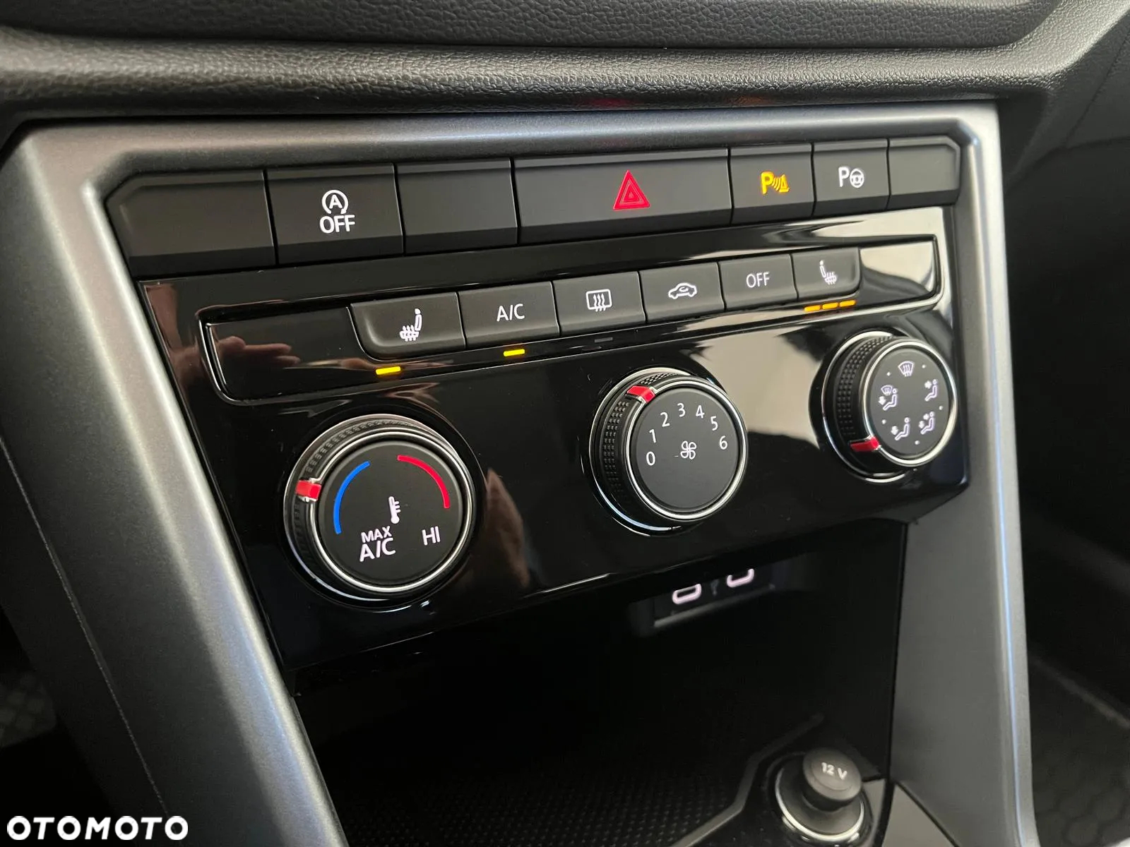 Volkswagen T-Roc 1.5 TSI Life DSG - 26