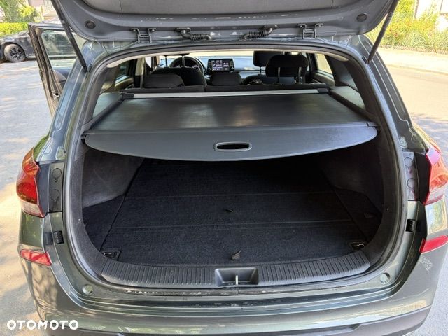 Hyundai i30 1.5 T-GDI 48V Smart - 23
