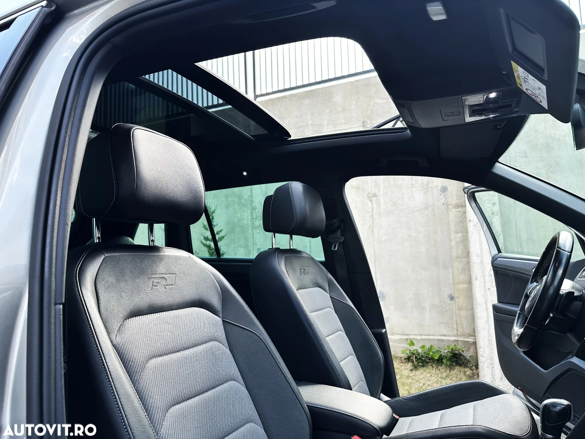 Volkswagen Tiguan 2.0 TDI SCR 4MOTION DSG R-Line - 6