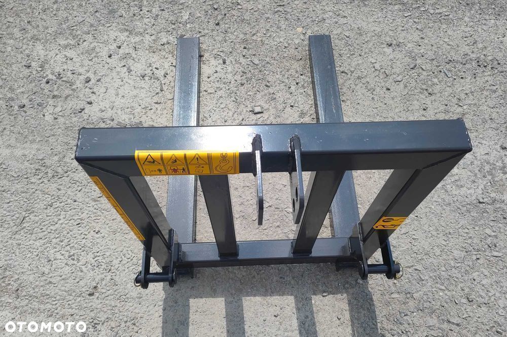 Widły do palet PALECIAK na tył TUZ na podnośnik 1200 kg URSUS ZETOR - 1