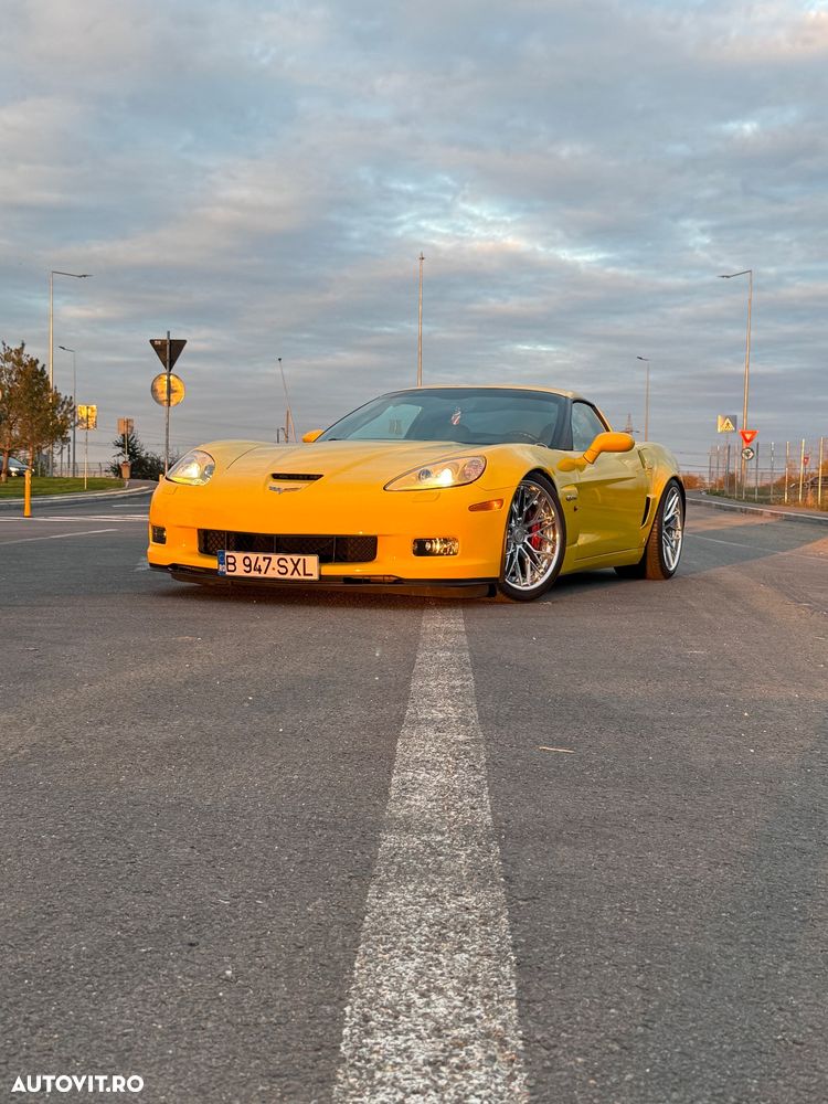 Chevrolet Corvette - 3