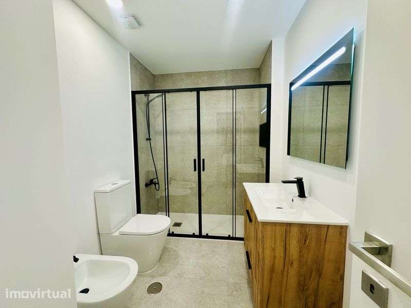 Arrendo T2 REMODELADO c/garagem centro Cadaval - Grande imagem: 5/8