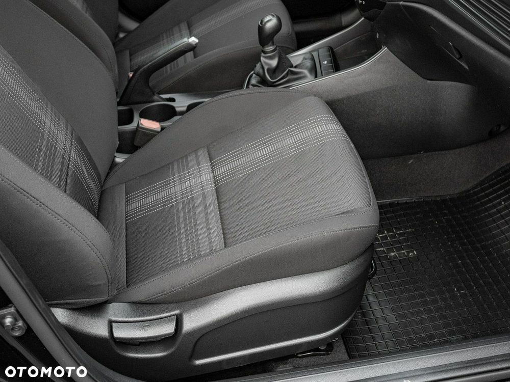 Hyundai i20 1.2 Pure - 24