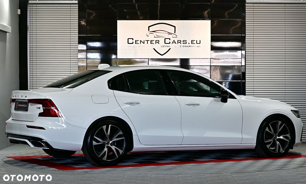 Volvo S60 T4 R-Design - 16