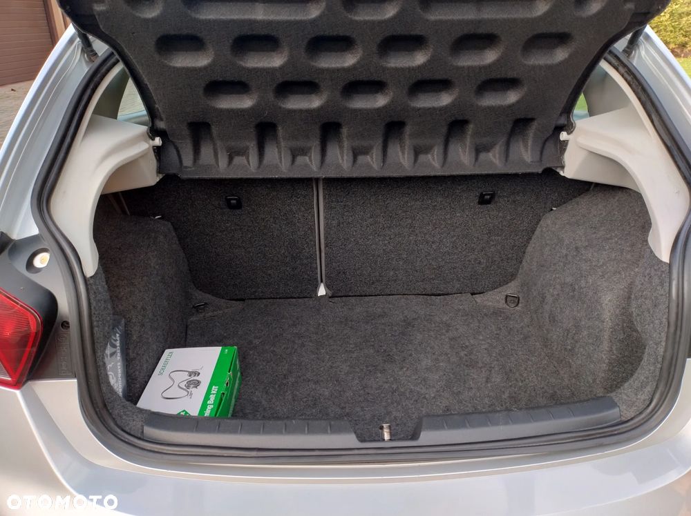 Seat Ibiza 1.4 16V Reference - 24