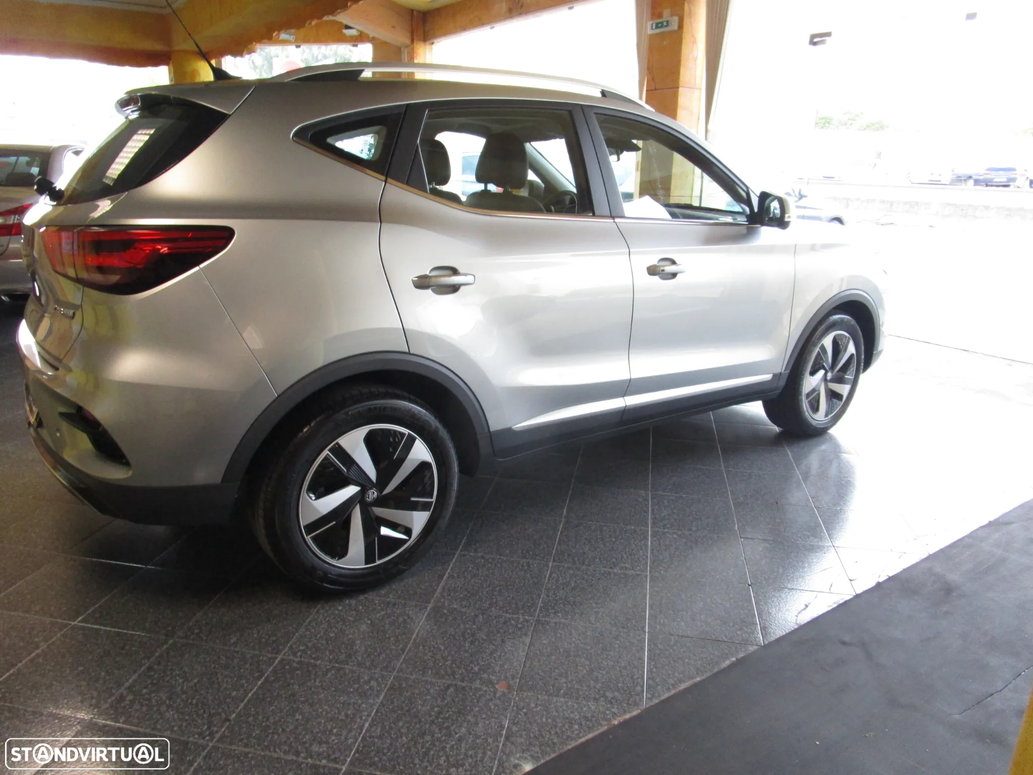 MG ZS EV 50.3 kWh Luxury - 5