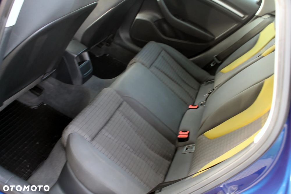 Audi A3 Sportback 1.8 TFSI S tronic Ambiente - 14