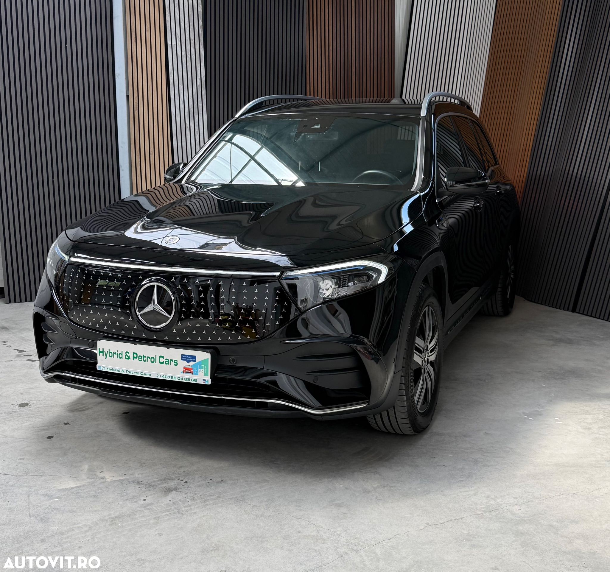 Mercedes-Benz EQB - 3