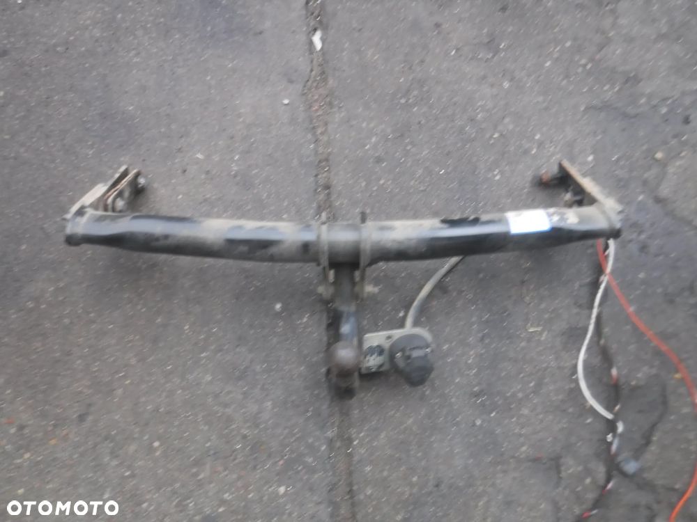 Volvo XC60 I hak holowniczy 30763362 THULE - 1