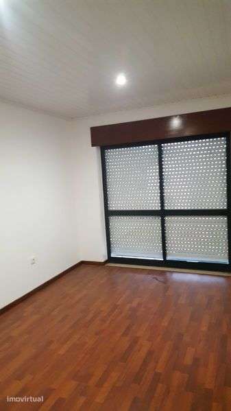 apartamento T2  em Alcanena  completamente remodelado - Grande imagem: 2/12